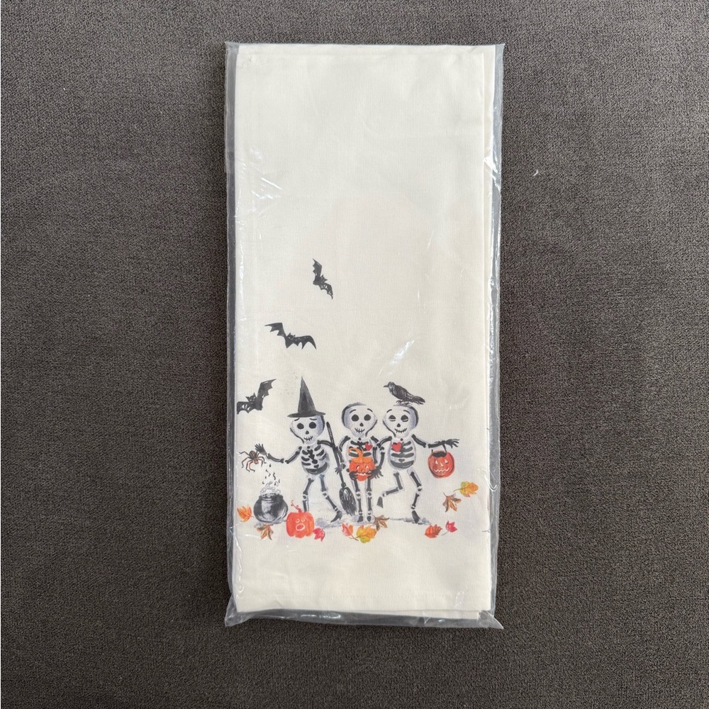 Pottery Barn Doug & Friends Cotton Kitchen Towels - Set of 2 - Picture 4 of 9